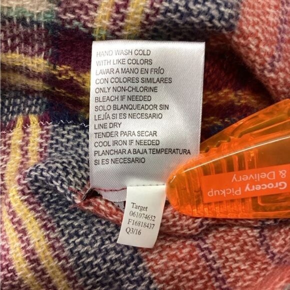 Merona Plaid Blanket Wrap Scarf, Multicolor Plaid, OSFA - Picture 9 of 9